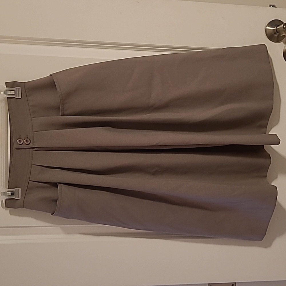 3/$27 Snazzie vintage skirt